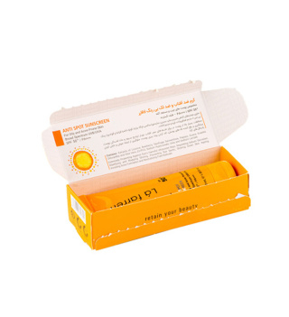 ضد آفتاب و ضد لک بی رنگ SPF50 لافارر مناسب پوست نرمال و خشک با حجم 40 میلی لیتر