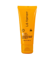 عکس ضد آفتاب و ضد لک بی رنگ SPF30 لافارر مناسب پوست چرب و آکنه دار با حجم 40 میلی لیتر